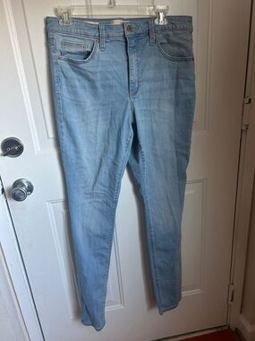 Universal Thread Light Blue Skinny Jeans